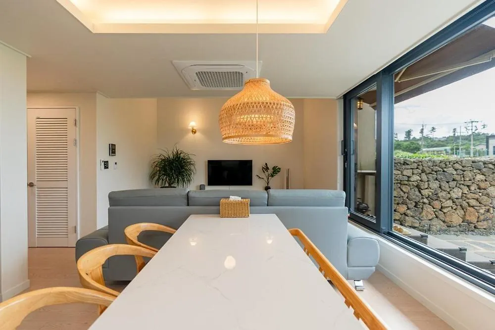 Guest house In Aewol Forest 101 Jeju