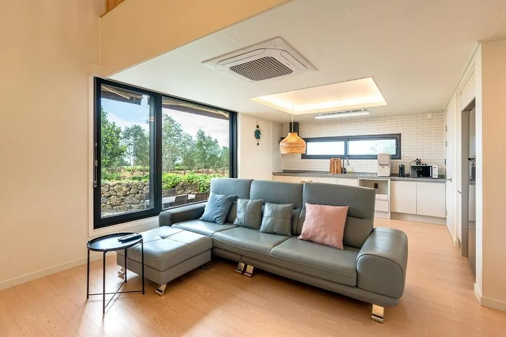 In Aewol Forest 101 Jeju Guest house